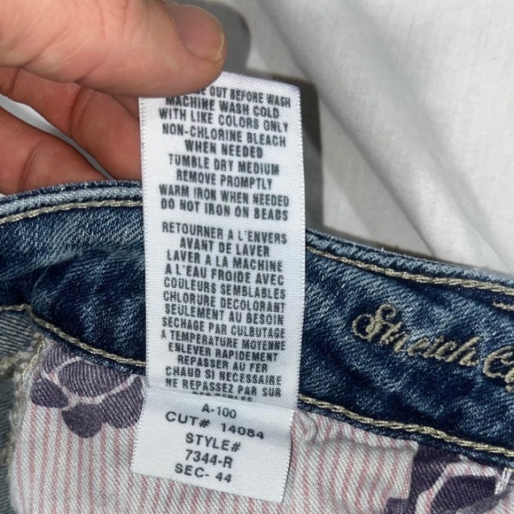 American Eagle Jeans Womens 4 Reg Stretch Cuffed Distressed Rhinestone Pocket - Picture 5 of 8